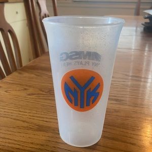 New York Knicks plastic drinking cup